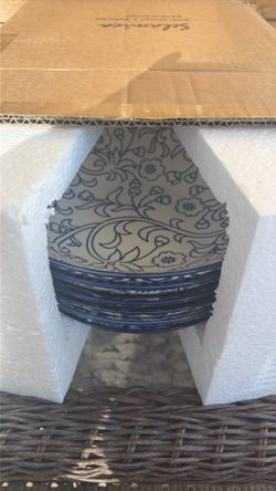 6 ceramic bowls