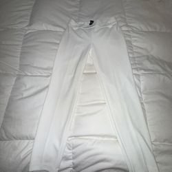 white pants 