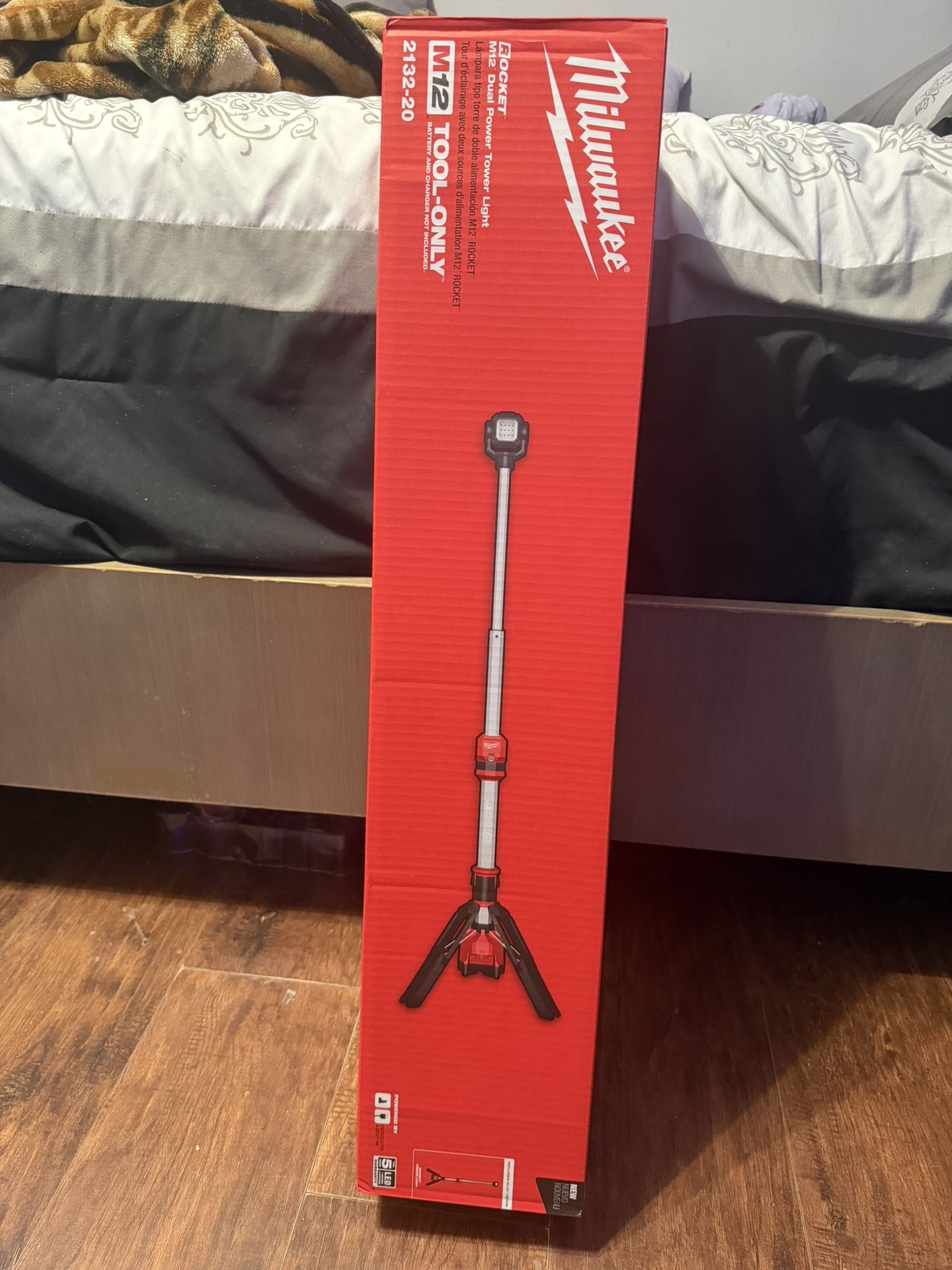 Milwaukee M12 12-Volt Lithium-Ion Cordless 1400 Lumen ROCKET LED Stand Work Light (Tool-Only)