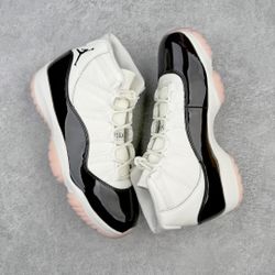 Jordan 11 WMNS “Neapolitan