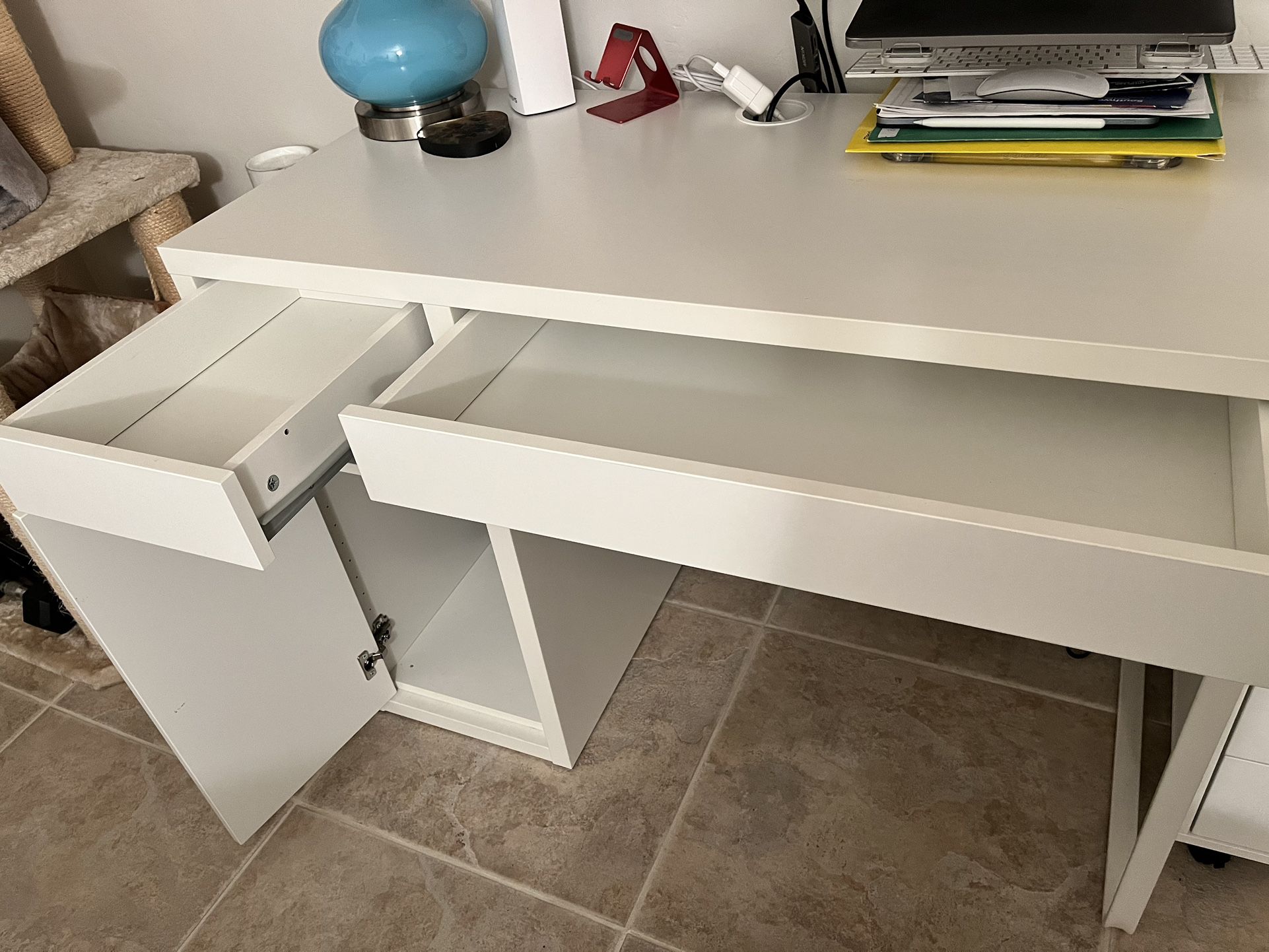 White  Desk 