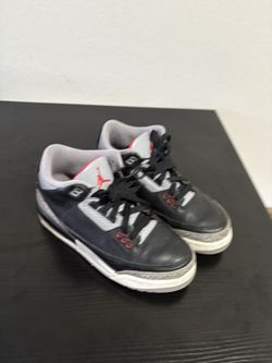 Air Jordan 3 Retro (GS) Size 51/2 Y