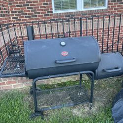 Chargriller Charcoal Grill And Smoker