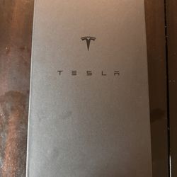 Tesla Decanter 