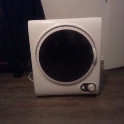 Magic Chef Mini Dryer