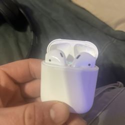 AirPods 