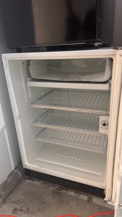 Mini-fridge Free