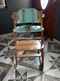 Wooden High chair for babies and toddlers