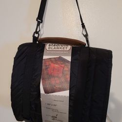 STADIUM BLANKET LARGE 55" X 70" FLEECE LINED WIND & WATER PROTECTION