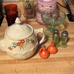 Dripolator Uranium Glaze Teapot 