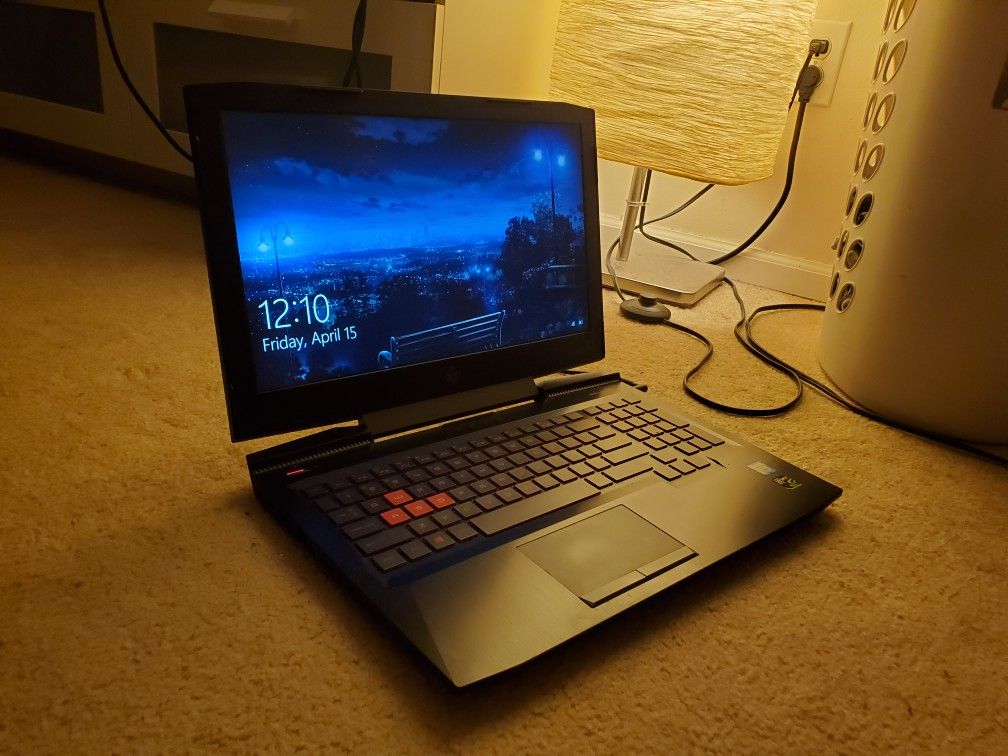 HP Omen 15-ce019dx Gaming Laptop