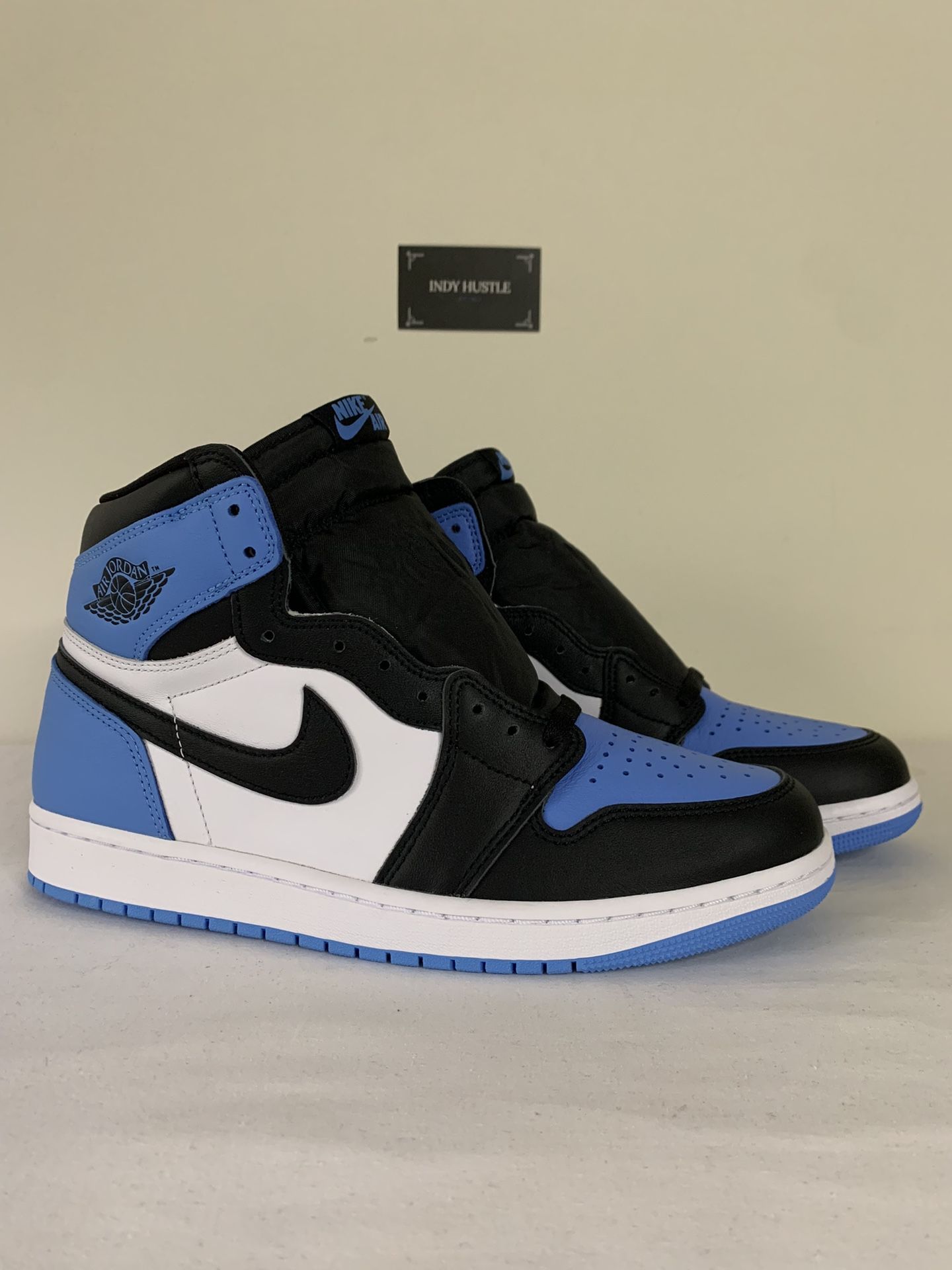 Jordan 1 UNC Toe Sz 10