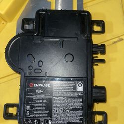 Enphase iq8 Micro Inverter