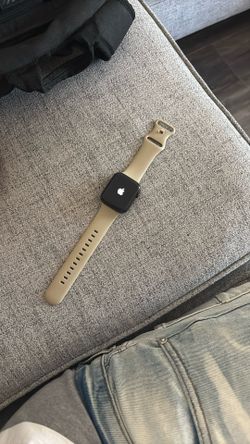 Apple Watch SE 44mm 2nd Gen