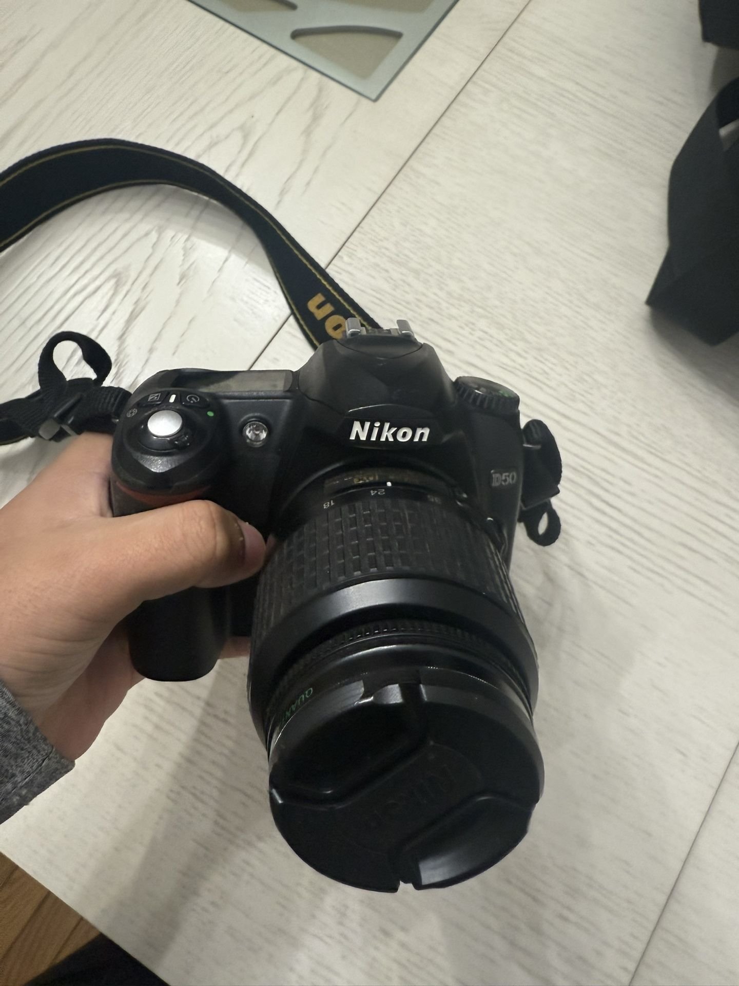 Nikon D50