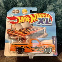 Hot Wheels XL Chevy Silverado