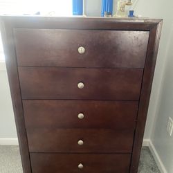 5 drawer tall dresser