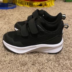 Toddler Shoes Like New 6