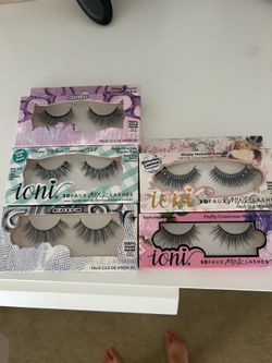 5 New pairs of lashes $5