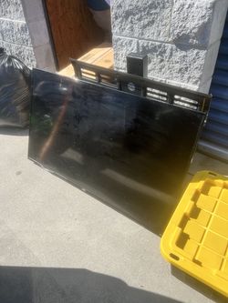 55 inch Roku tv and stand