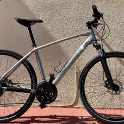 Trek Dual Sport DS 2 Hybrid Mountain Bike