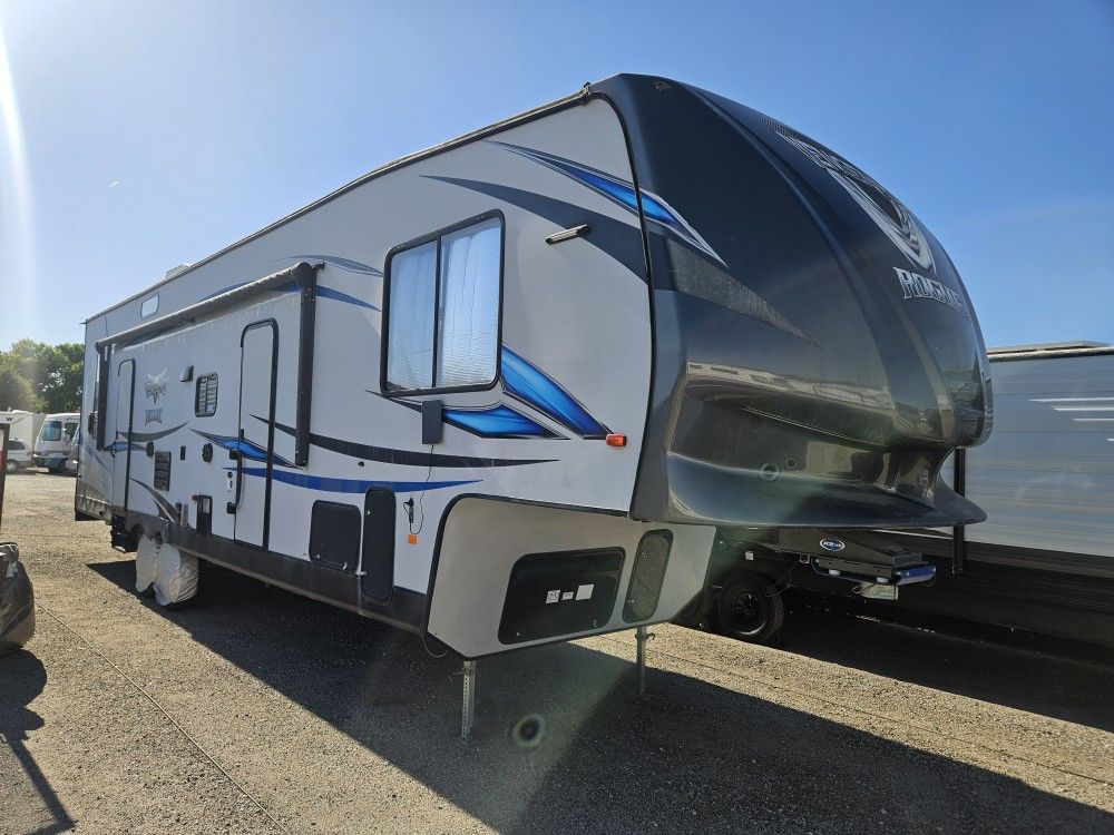 2019 Vengeance Rogue 311A13 Toy Hauler 
