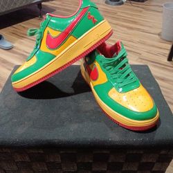 Size 9.5 Nike Air Force 1