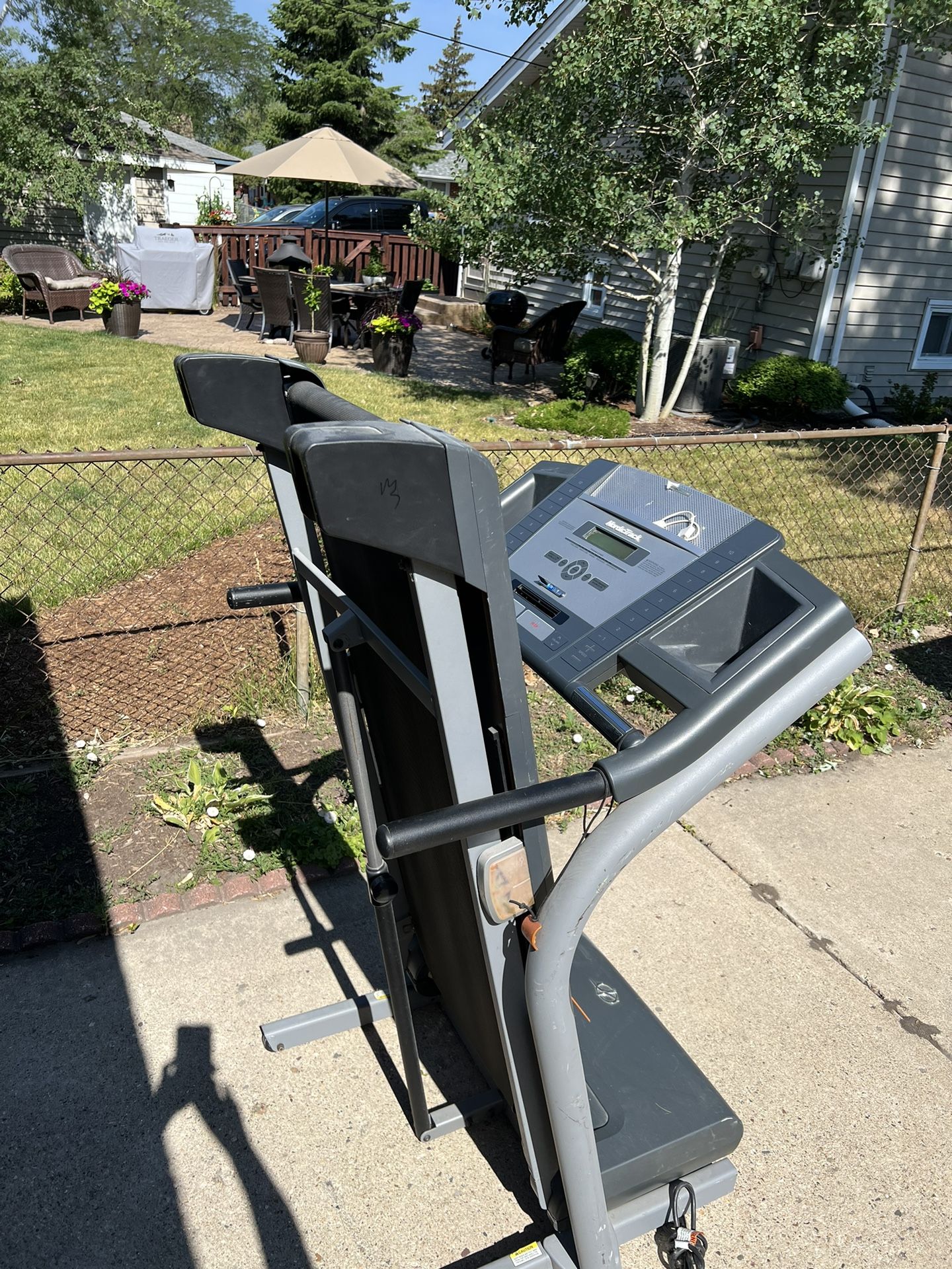 Treadmill For Sale