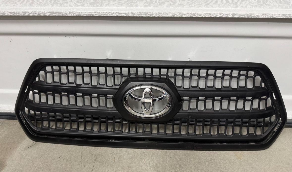 Toyota Tacoma OEM GRILL