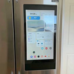 Samsung French Door Refrigerator Smart Screen Ice Maker