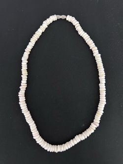 Unisex Like New Shell-like Necklace Surf Ocean Beach Puka