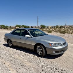 2001 Lexus ES 300 - Only 41,800 Miles Garage Kept