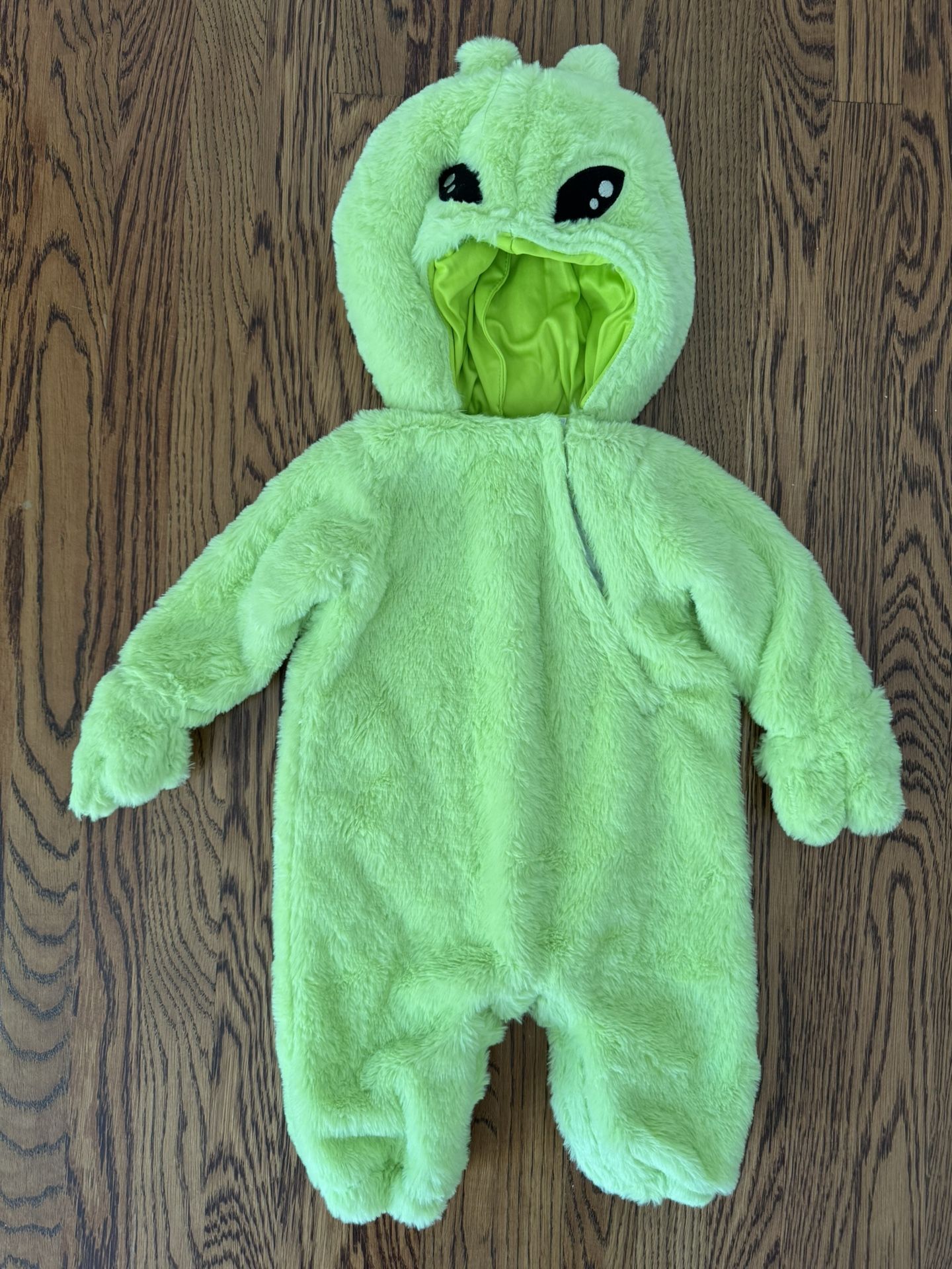 Green Alien Baby Costume 6-12M (Pottery Barn Kids)