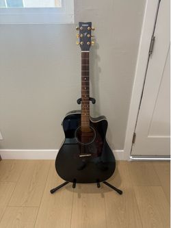 Yamaha FX335C Acoustic-Electric Guitar – Great Condition w/ Built-In Pickup