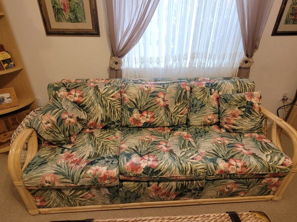 LANE Venture Sleeper Sofa. Queen