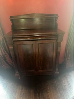 Antique Victorian Mahogany Cabinet with Gallery Back – c. 1880–1900 // CASH ONLY/ PICKUP ONLY