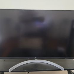 LG 32 Inch 4K UHD HDR Monitor