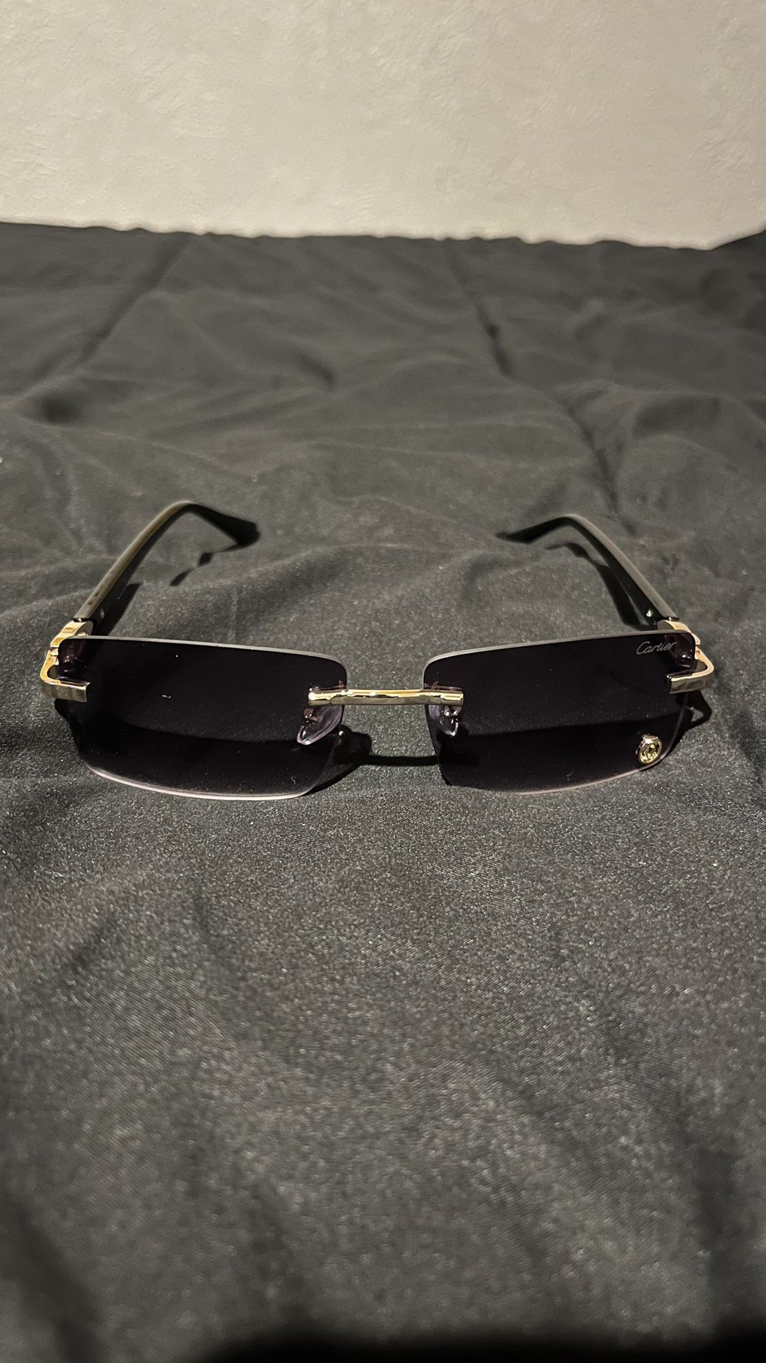 Men's Sunglasses Includes Bag and Box