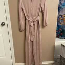 Long dress, covering legs, size S $25
