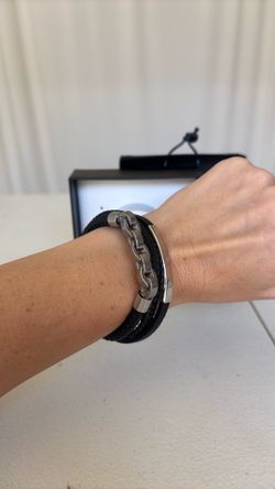 New Stainless Steel & Faux Leather Bracelet – Unisex