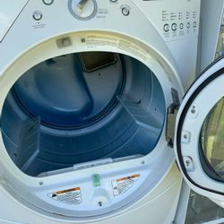 Washer And Dryer Whirl Pool Fully Loaded 