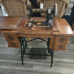 Antique Sewing Machine 