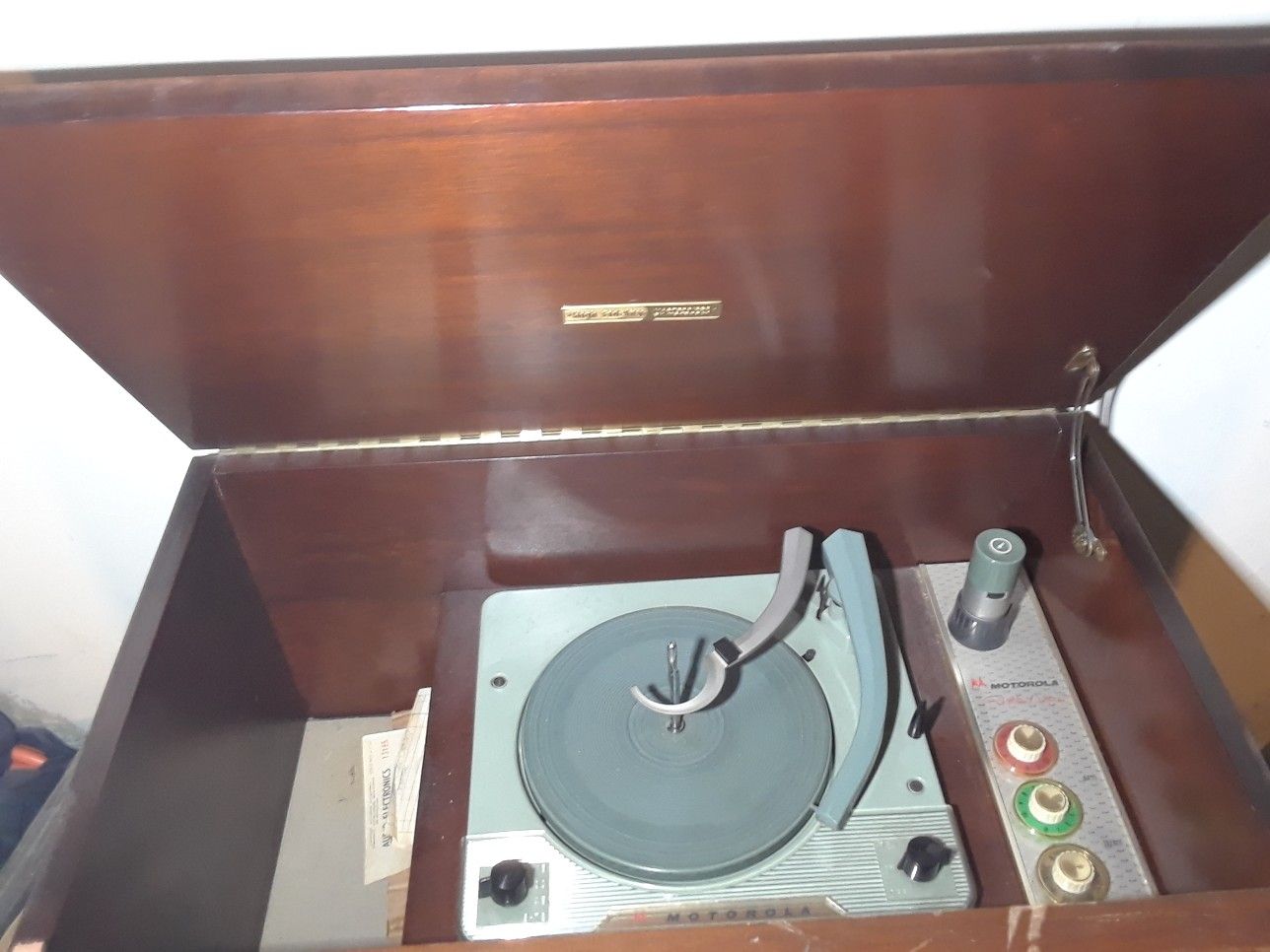 1957 Motorola Golden Voice Record Player for Sale in Stockton, CA - OfferUp