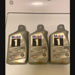 New Mobil 1 5W-20 Synthetic Motor Oil 3 Quarts