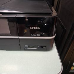 PRINTER EPSON With Extra Ink.