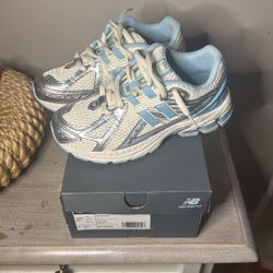 New Balance 1906