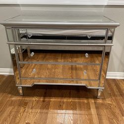 3 Drawer Dresser Mirror