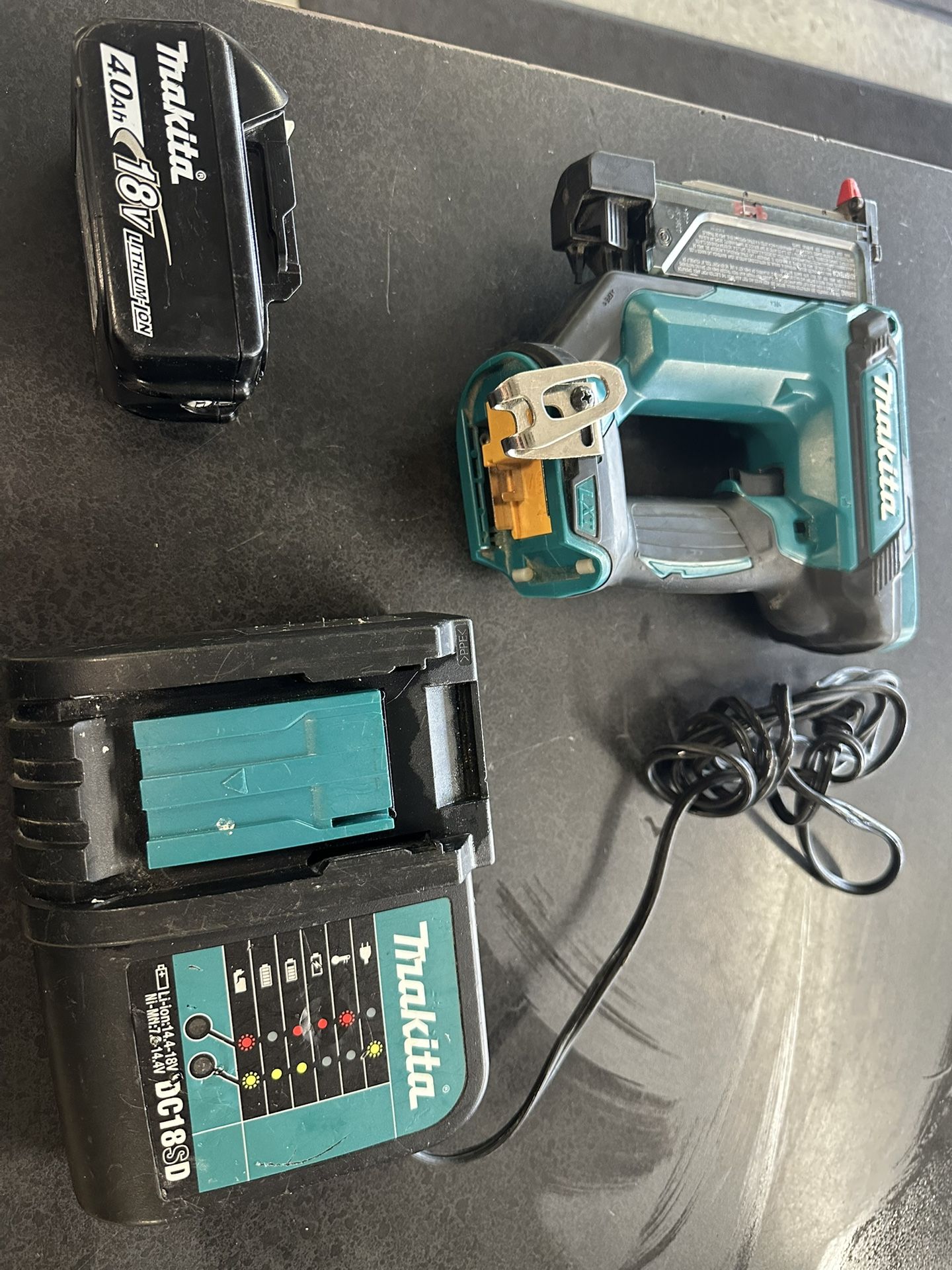 Makita 23G Pin Nailer