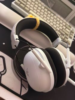 Razer BlackShark V2 Pro Wireless Gaming Headset - White