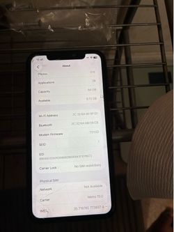 iPhone 11 64gb paid off  unlocked to any carrier no cracks or scratches screen protector still on it
